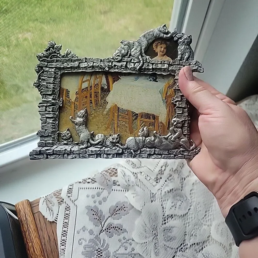 Vtg Mini Pewter Metal Picture Frame W/Cats Holds 3.5X5